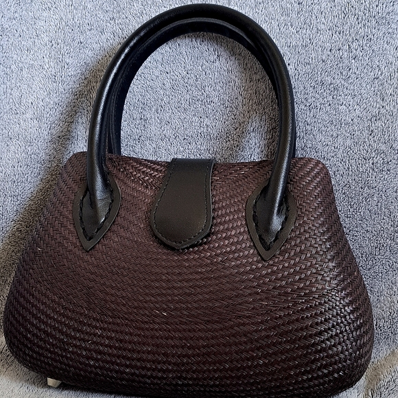 Elegant Dark Purple Woven Handbag - Picture 1 of 4